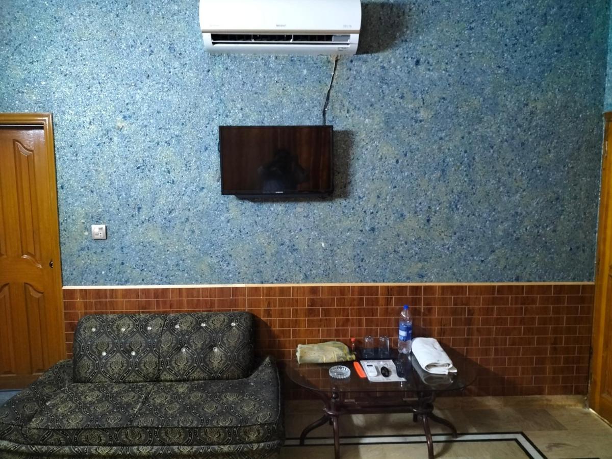 Karachi Motel Exterior foto