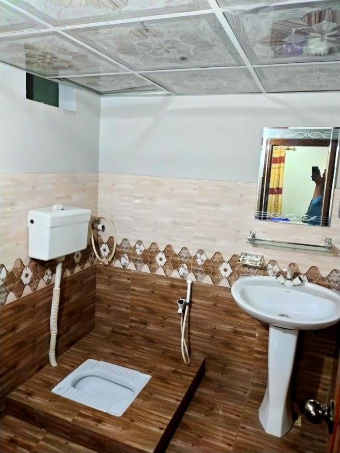 Karachi Motel Exterior foto